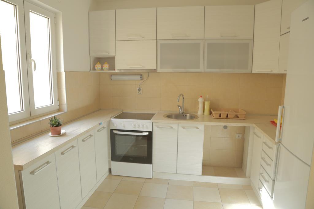 Lilian Apartments بودفا الغرفة الصورة