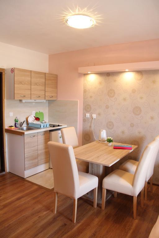 Lilian Apartments بودفا المظهر الخارجي الصورة